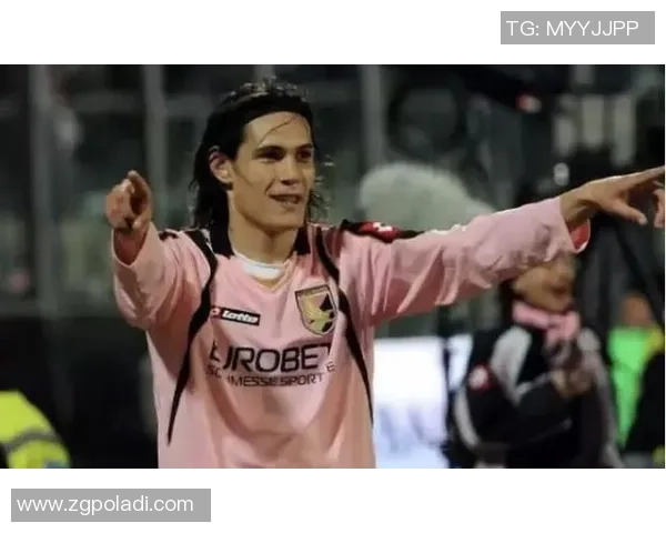 天赋异禀的足球明星孩子如何在绿茵场上绽放光彩与潜力